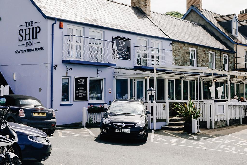 Ship Inn Aberporth Bagian luar foto