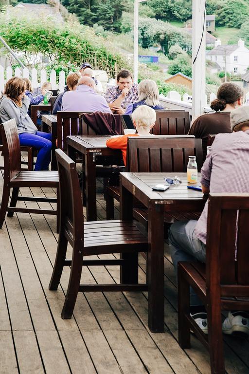 Ship Inn Aberporth Bagian luar foto